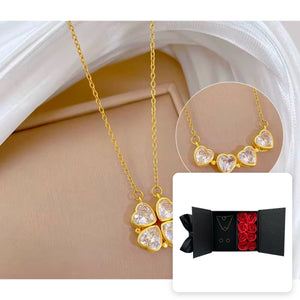 Korean Seashell Necklace · Gold-Plated